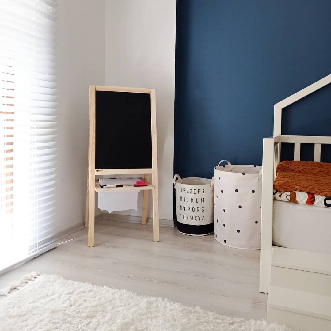 Mavi duvar, Beyaz, Çocuk odası duvar dekorasyonu