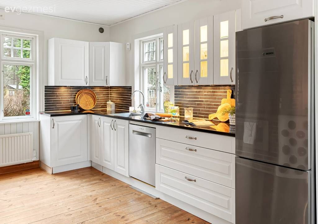 Müstakil Ev Modelleri: 140 M2 İki Katlı Balkonlu Ev!