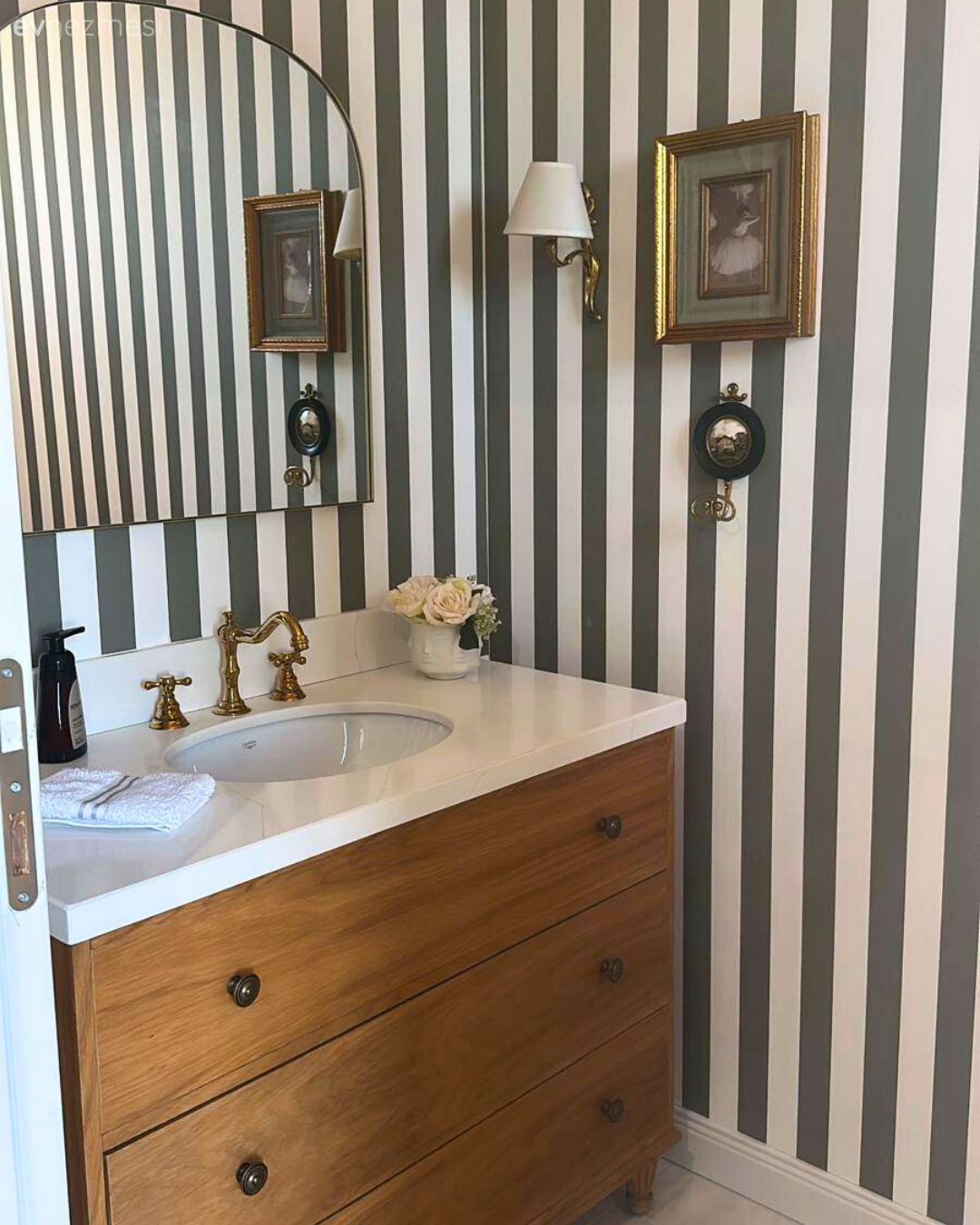 Zarif Seçimlerle Donanmış Bu Ev Görülmeye Değer