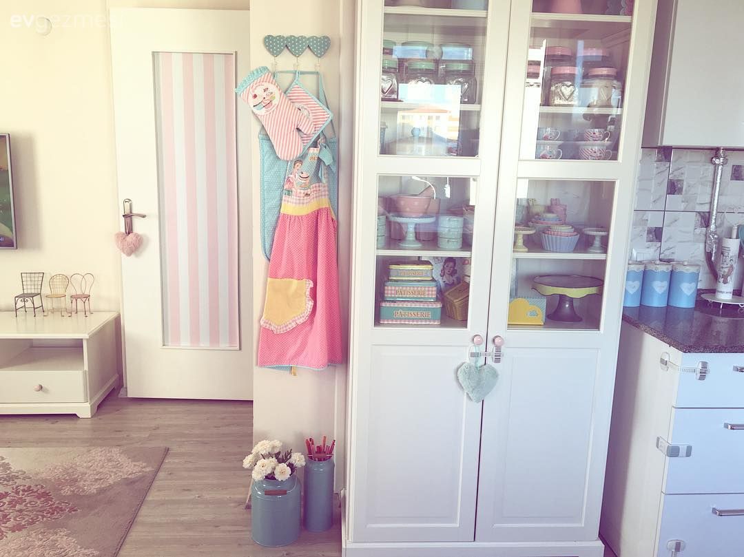 Ev Gezmesi: Bayramlıklarını Giymiş Şeker Gibi Bir Ev