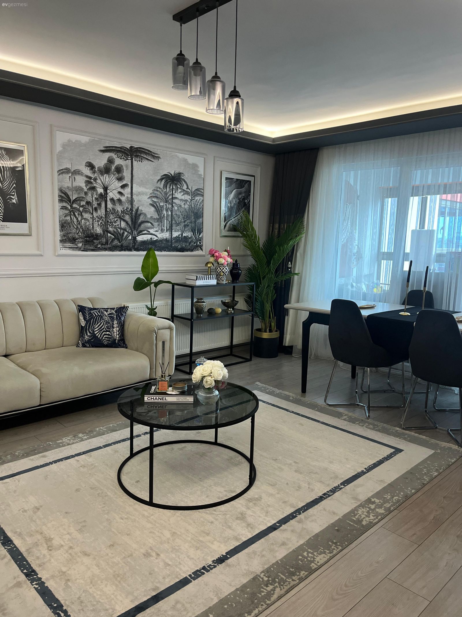 Bu Ankara Evinde Rutini Bozan Sürprizlere Yer Verilmiş