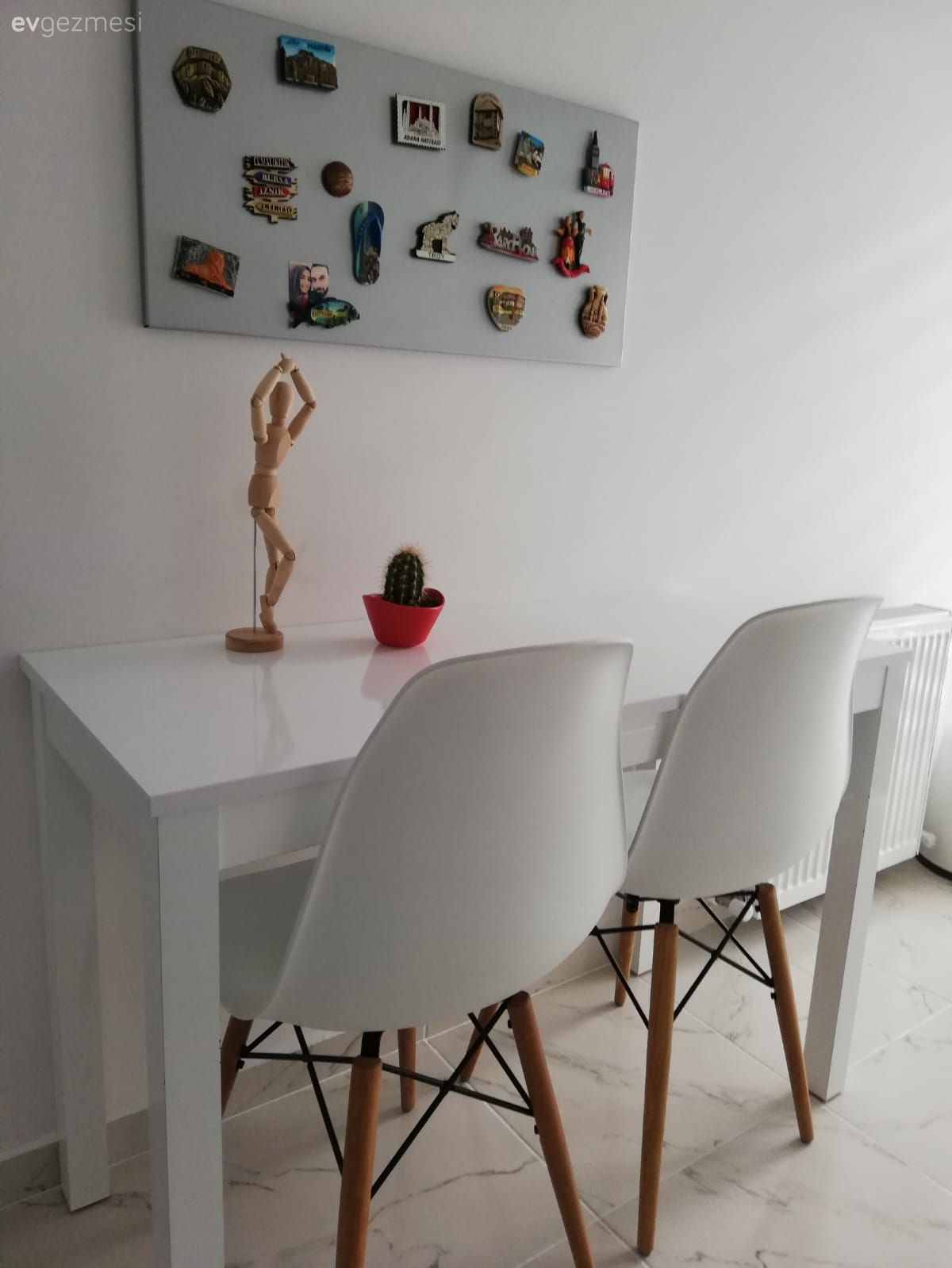 Bu Sade Evde Modern Çizgiler Sıcak Dokularla Buluşmuş