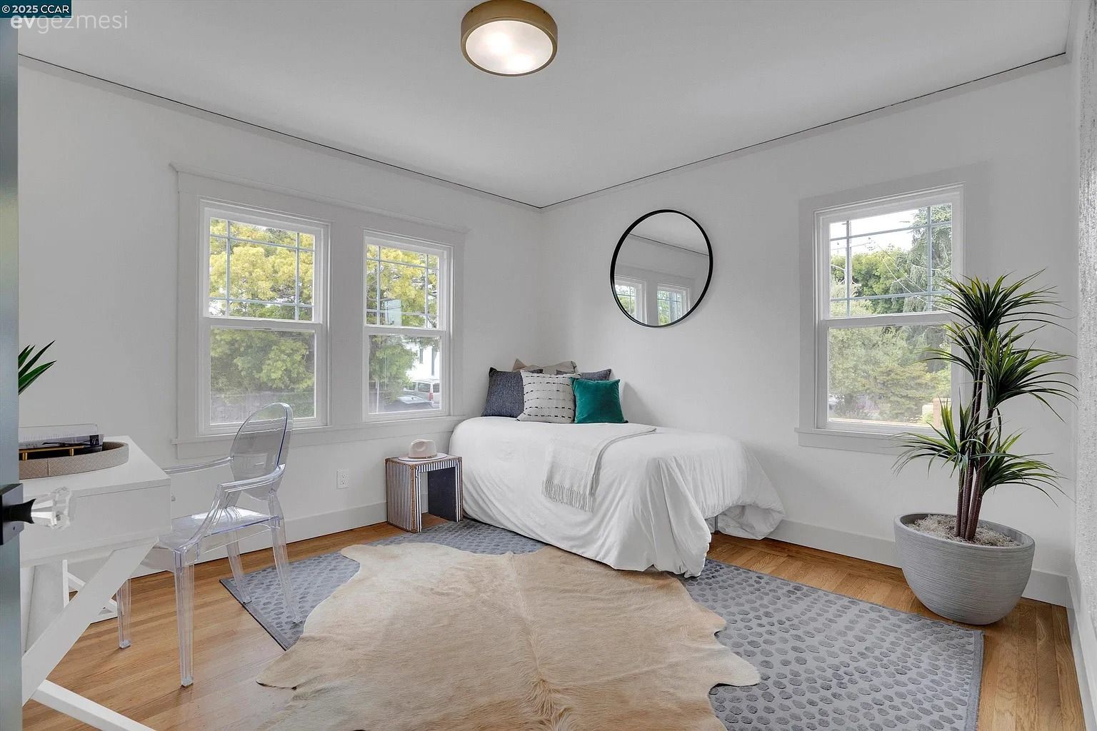 Tek Katlı Gibi Görünen 102 M2'lik Bu Ev Aslında Üç Kat