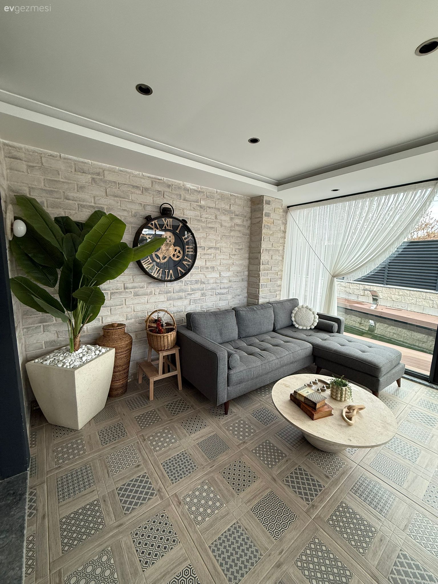 Bu Sakarya Evinde Siyah Renge Ayrıca Önem Verilmiş