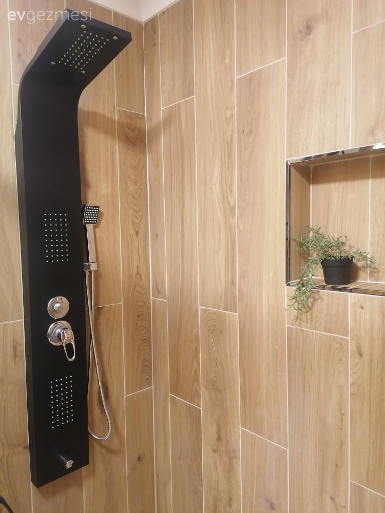 Öncesi Bir Lavabo Bir Klozet Sonrası Tam Anlamıyla Bir Afet!