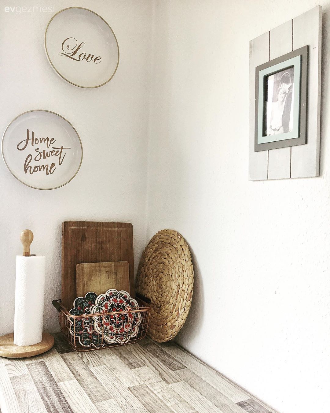 Hasır, Mum, Duvar dekorasyonu