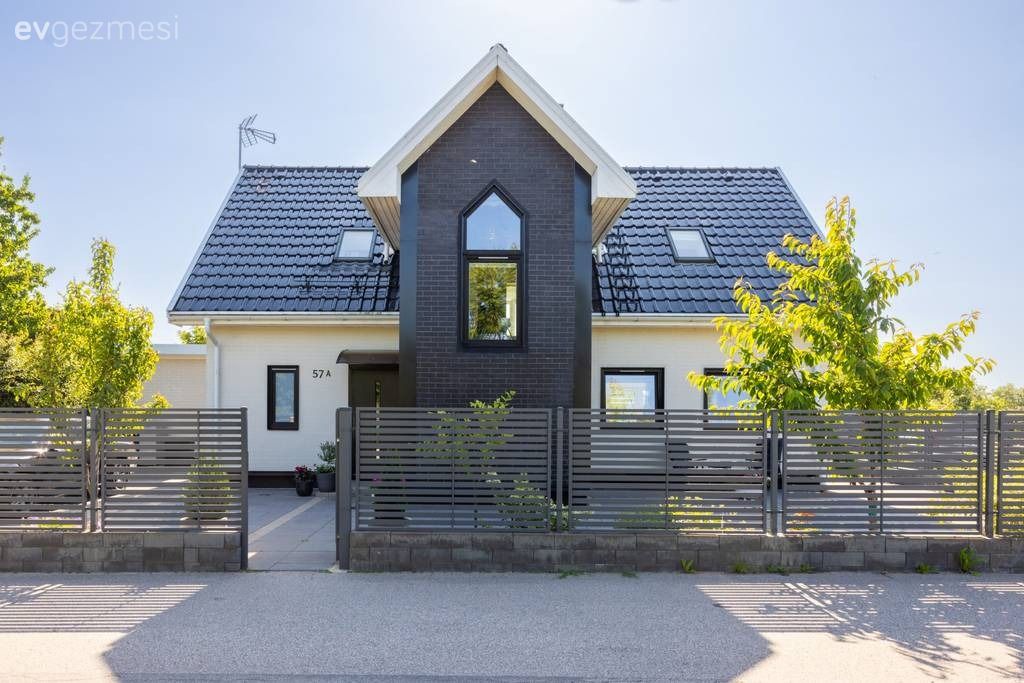 Seyir Terası ile Tasarımın Nimetlerini Güzelce Yansıtan Bir Villa