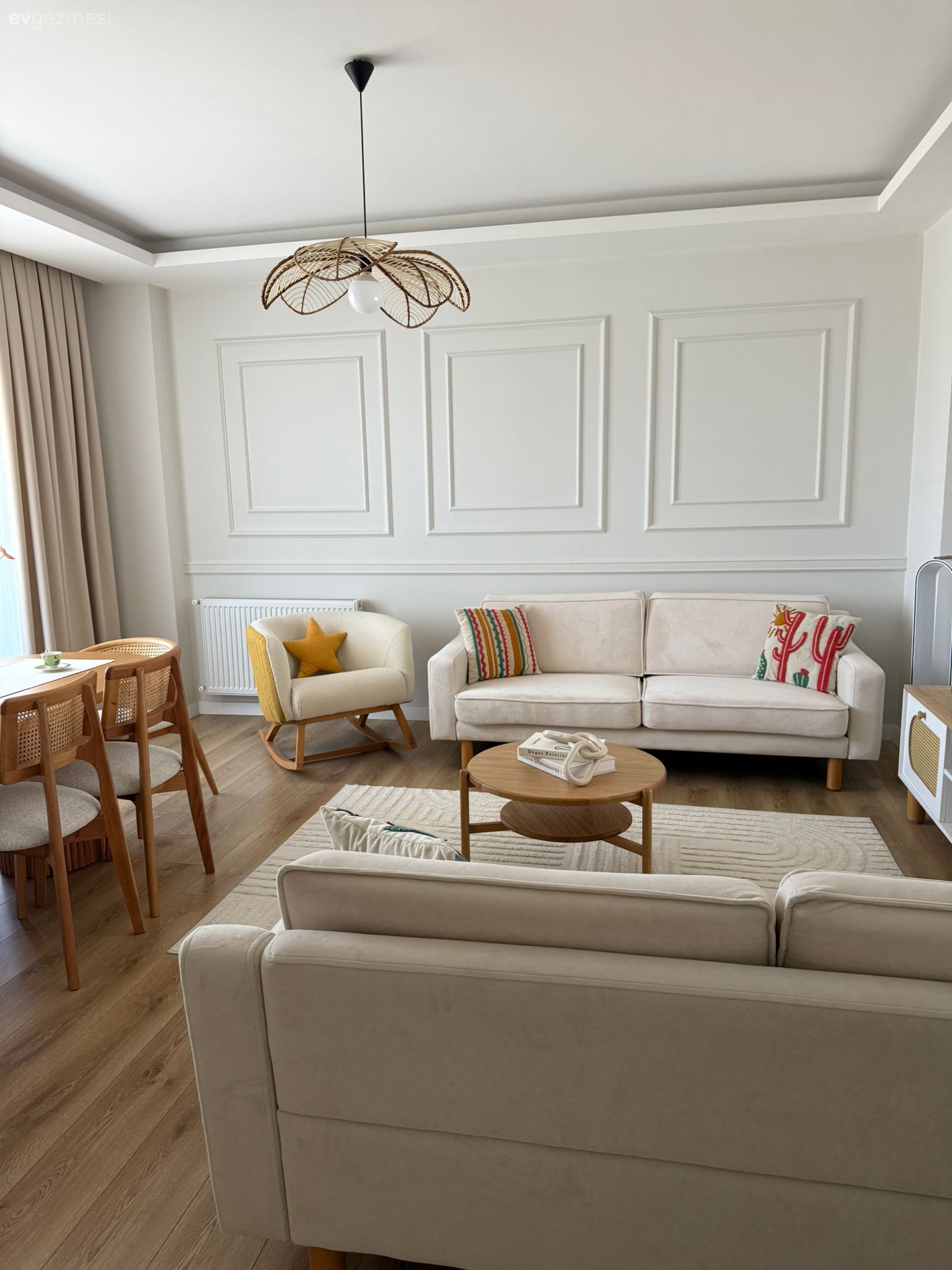 Bu Hatay Evinin Salonu Hem Sıcaklığı Veriyor Hem Ferahlığı