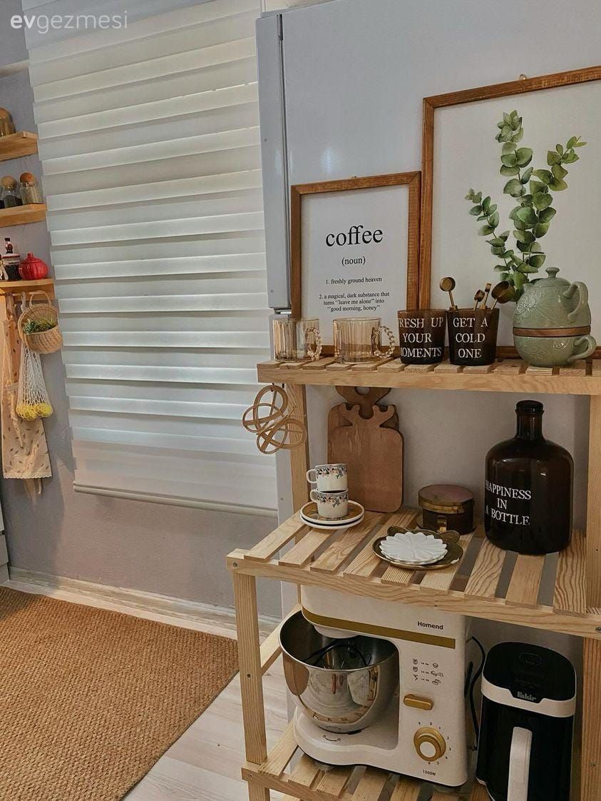 Kahve köşesi, Ahşap Mobilya, Jüt halı, Halı, Mutfak perdesi, Zebra Perde, Perde, Mutfak aksesuarları, Mutfak, Mutfak rafı