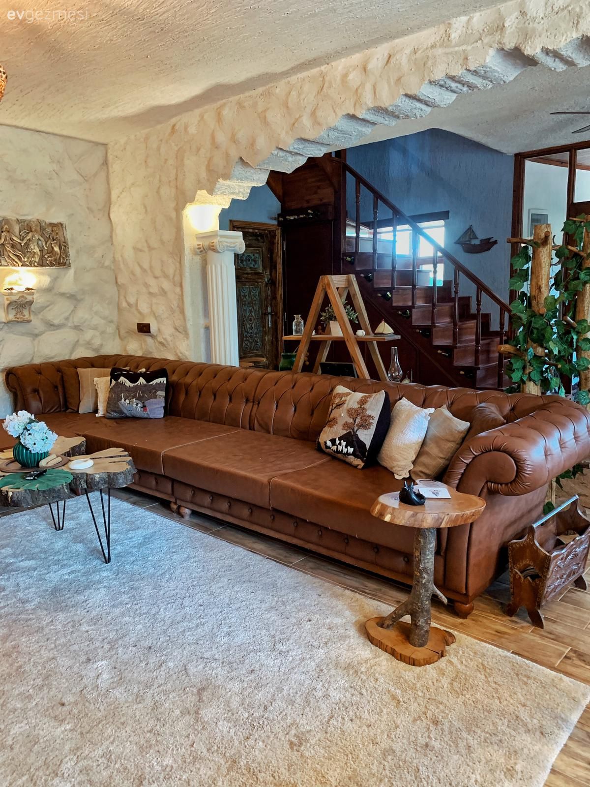 40 Yıllık Bu Taş Evde Tüm Detaylar Dantel Gibi İşlenmiş!