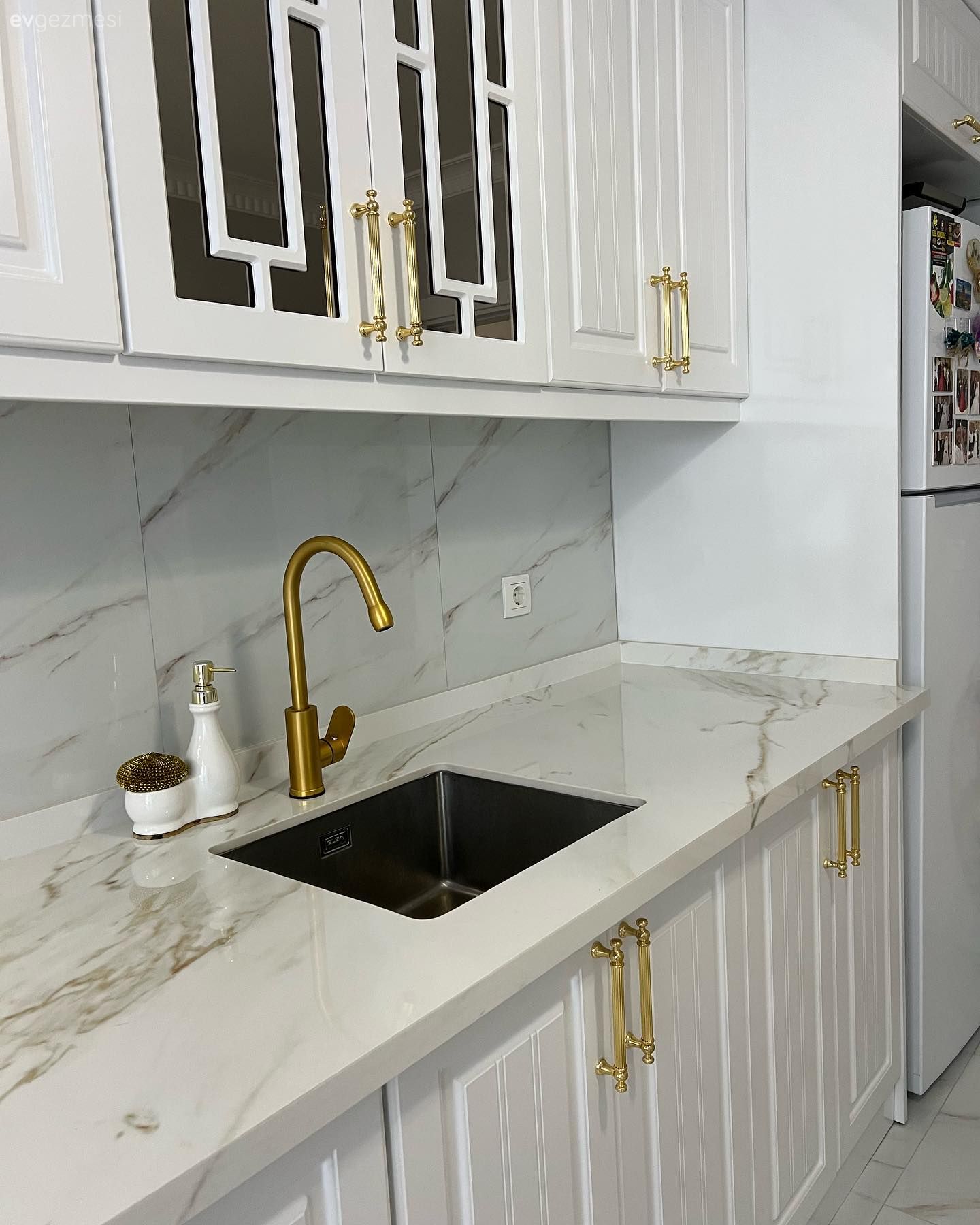 Bu İstanbul Mutfağı Adeta Gelinliğini Giymiş Bir Gelin!