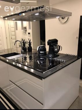 Modern Ruhlu Bu Şık Mutfak Nasıl Da Ferah!