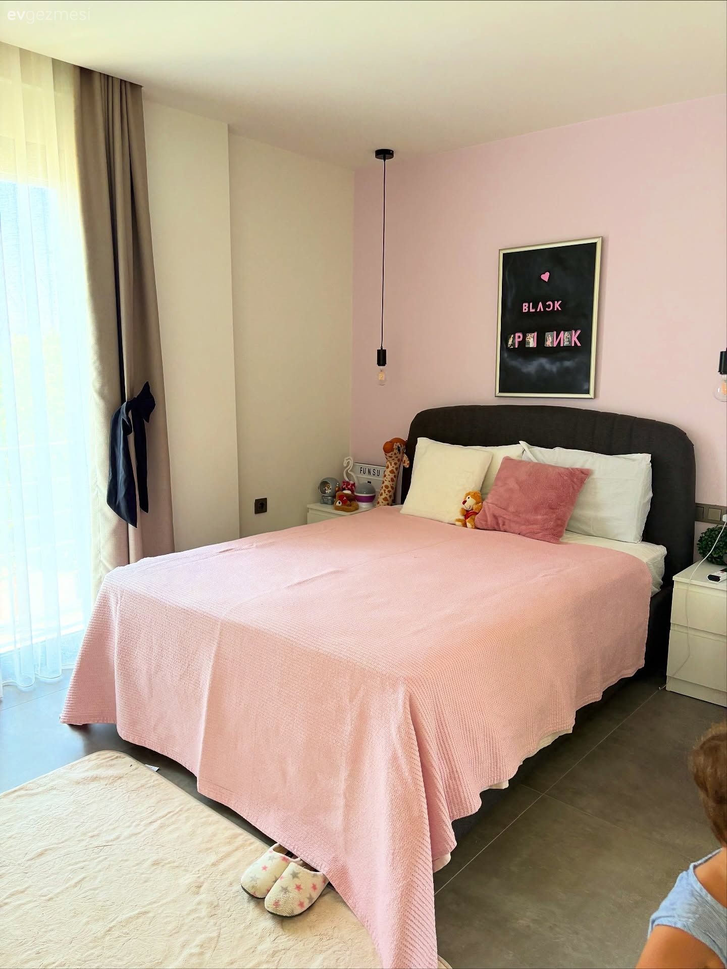 Bu Milas Evinde Ortamın Karakterini Sanatsal Dokunuşlar Belirlemiş