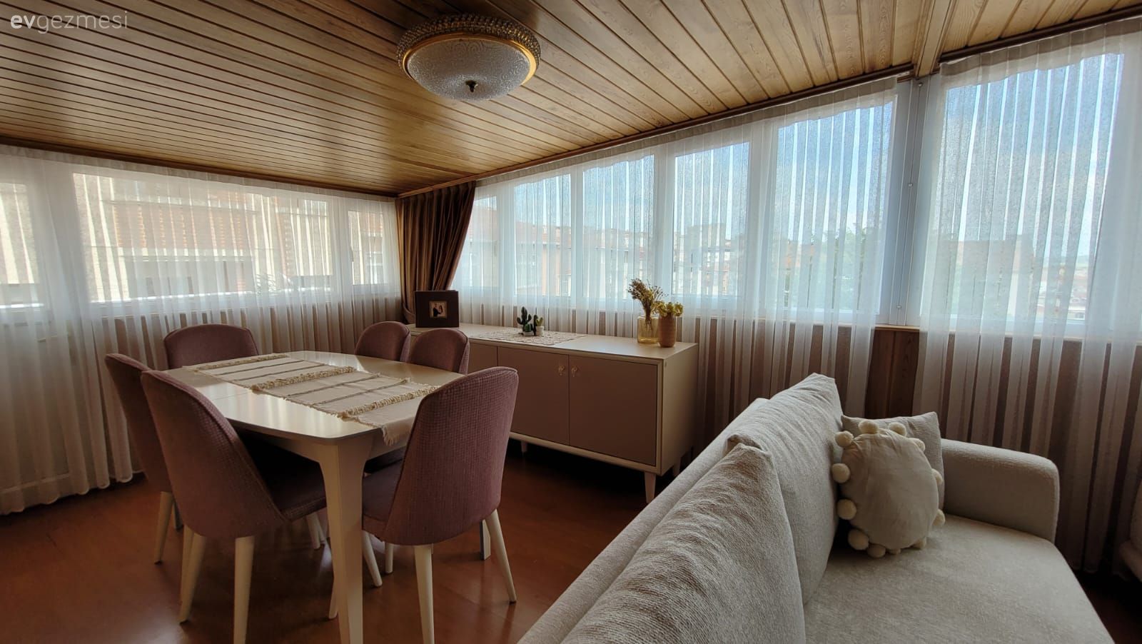 Salon, Beyaz, Bej, Ahşap ev, Koltuk takımı