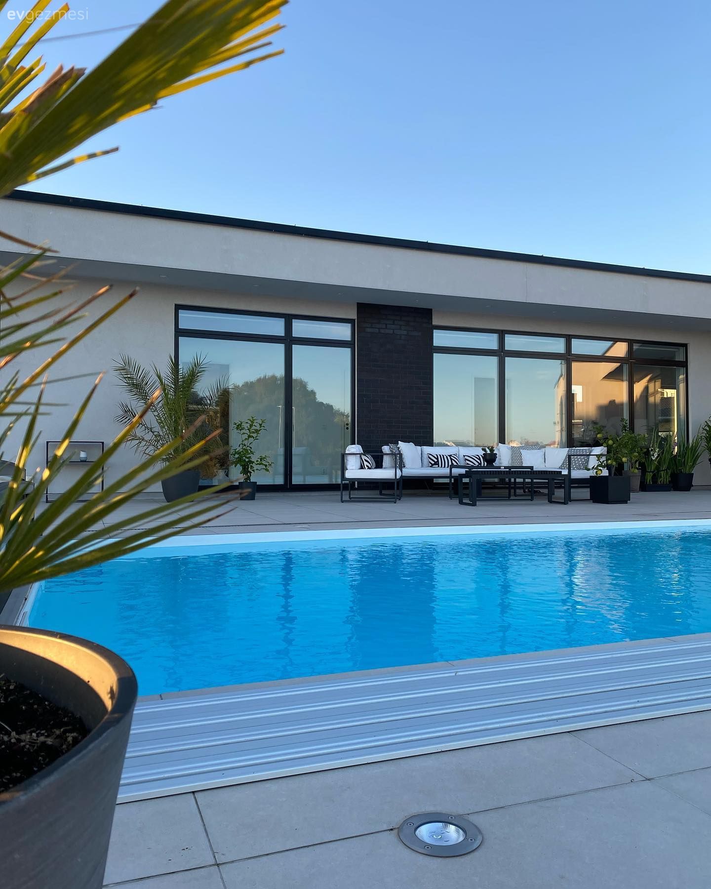 Villa, Bahçe, Havuz