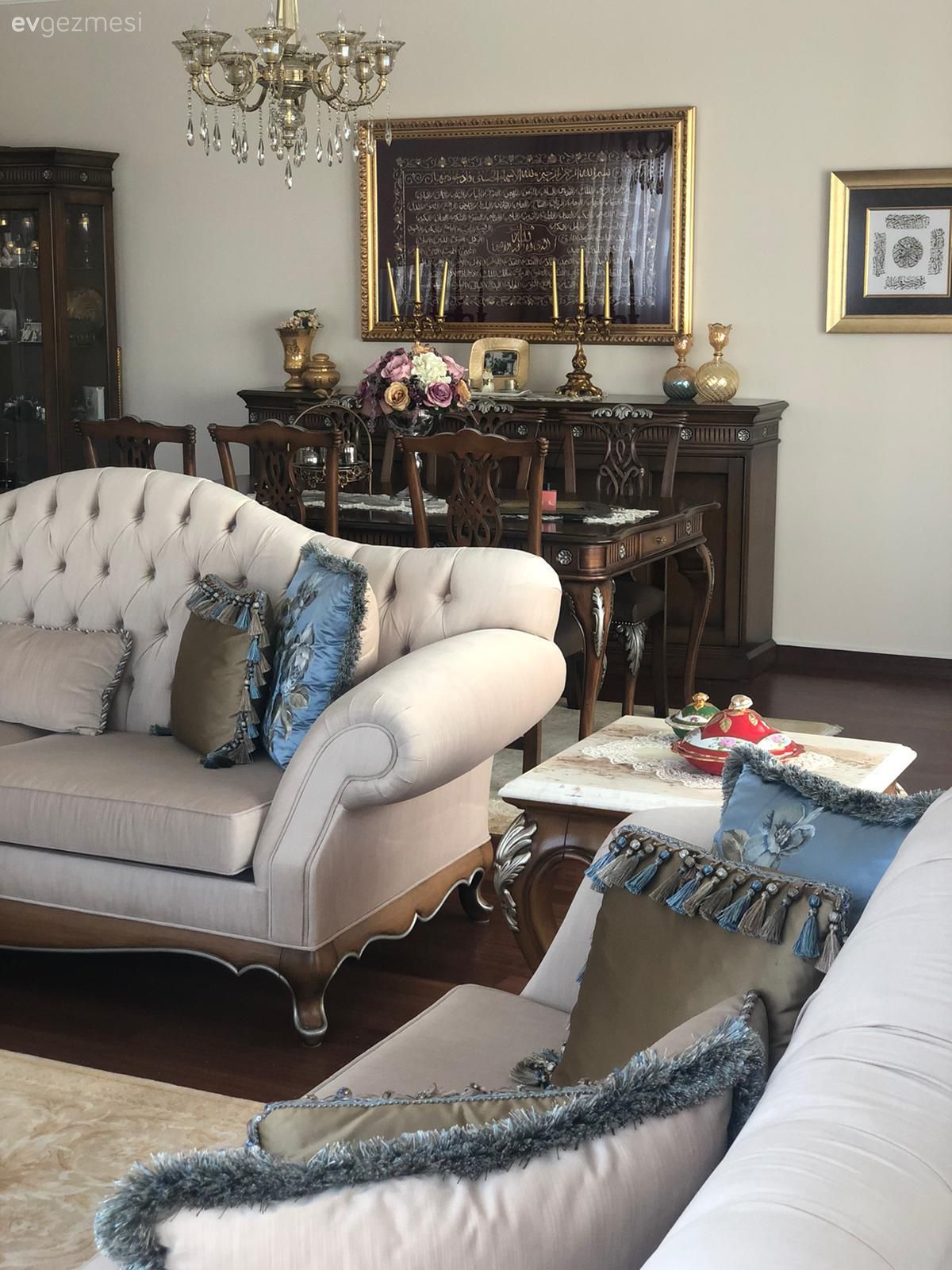 Bu İstanbul Evindeki Mobilyalar Sanat Eseri Tadında!