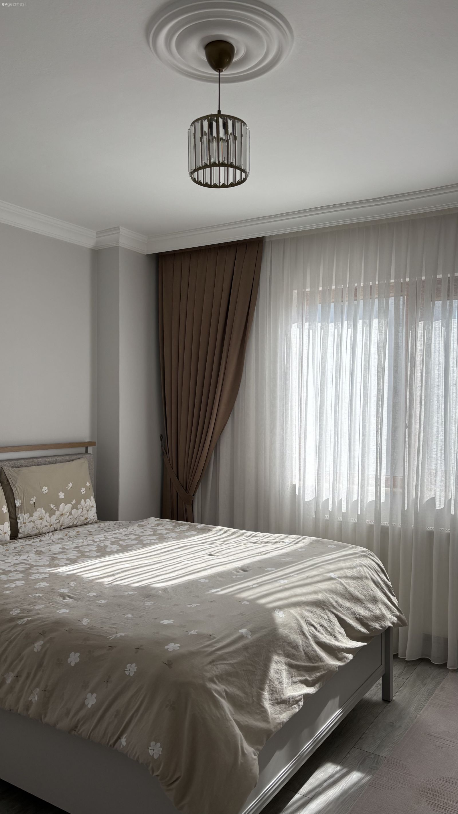 Bu Trabzon Evinde Aksesuarlar Dekora Hareket Katmış