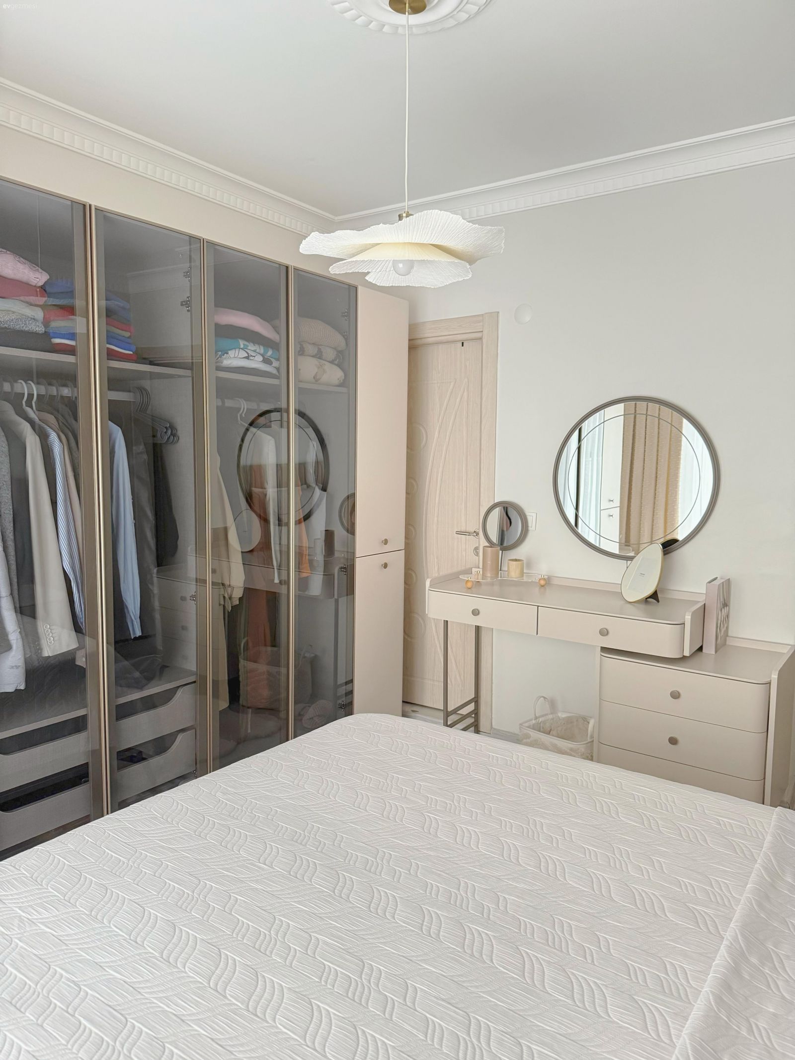 Yatak Odasına Giyinme Odası Nasıl Yapılır?