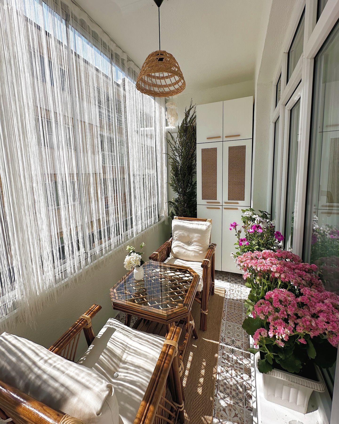 Balkona Dolap Yaptıracaklar İçin İlham Veren Modeller