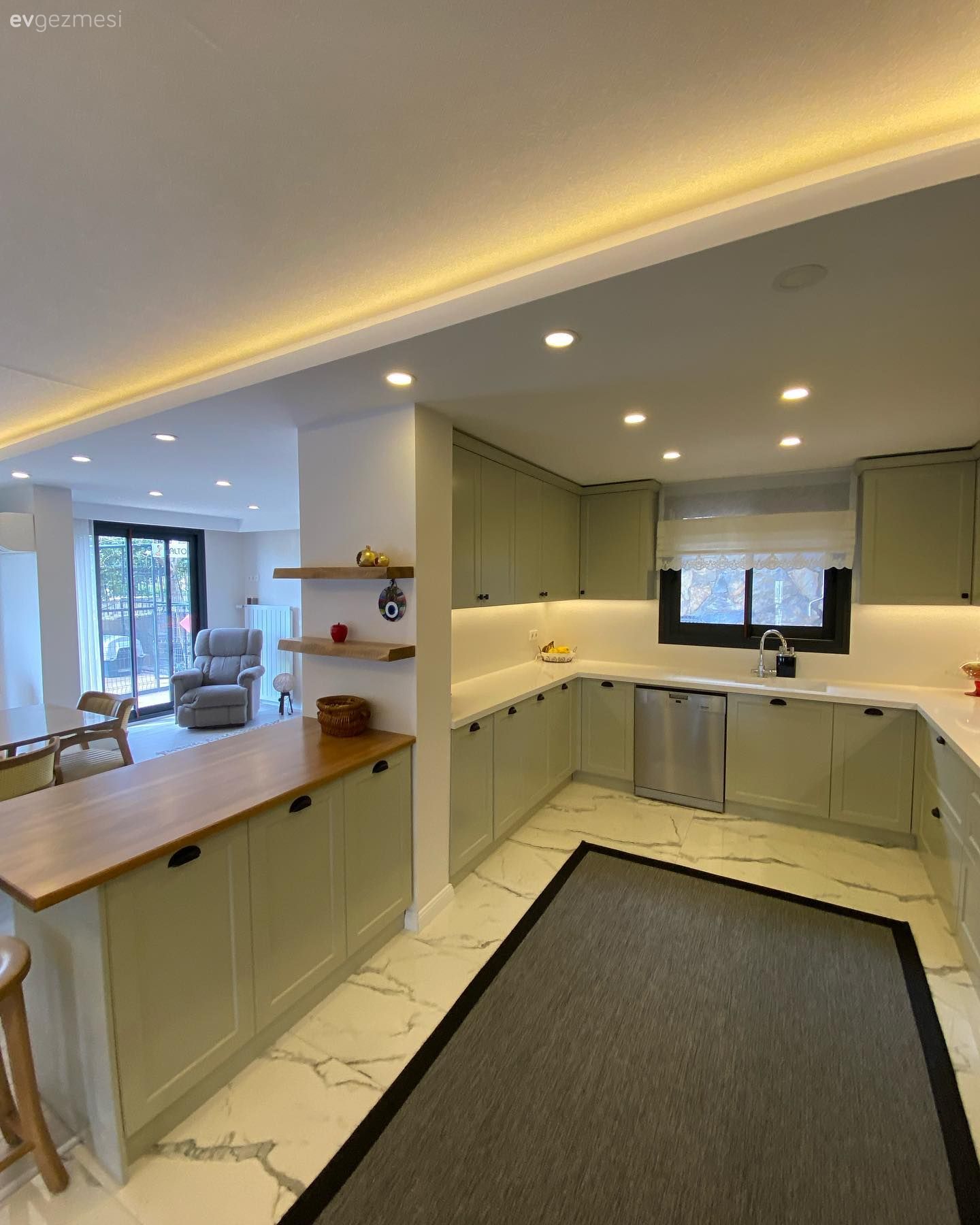 Bu İzmir Mutfağının Hem Görüntüsü Değişmiş Hem Alanı Büyümüş