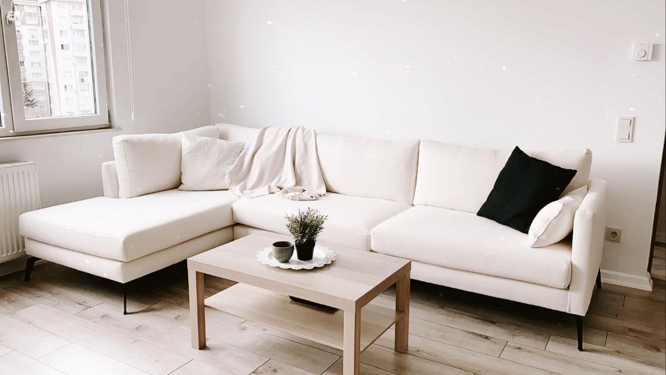 Salon, Modern, Bej, Beyaz, Koltuk takımı, Orta sehpa, Sehpa, Köşe koltuk, Kırlent, Ev tekstili