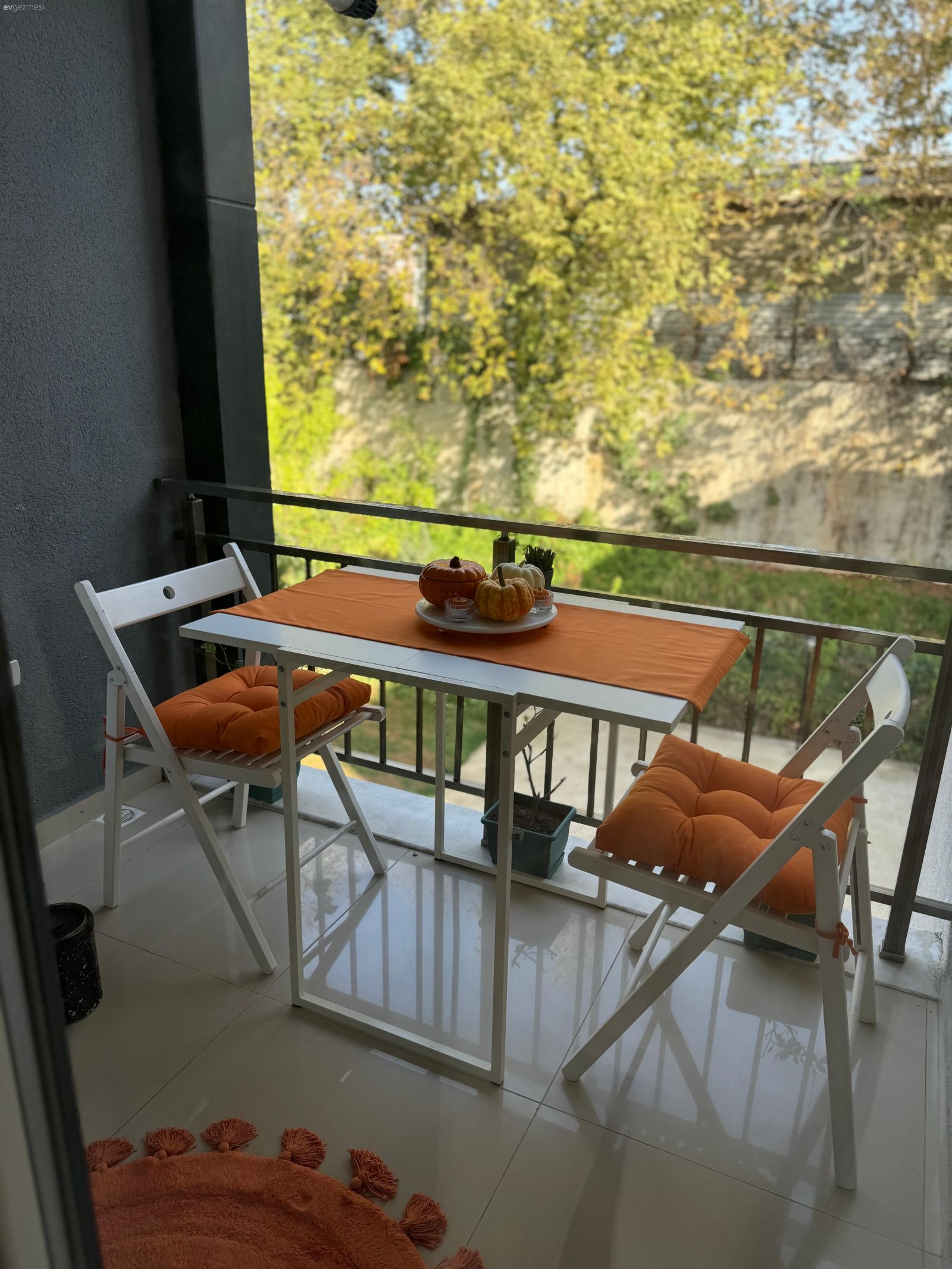 Balkon, Turuncu, Beyaz, Sandalye, Balkon masası