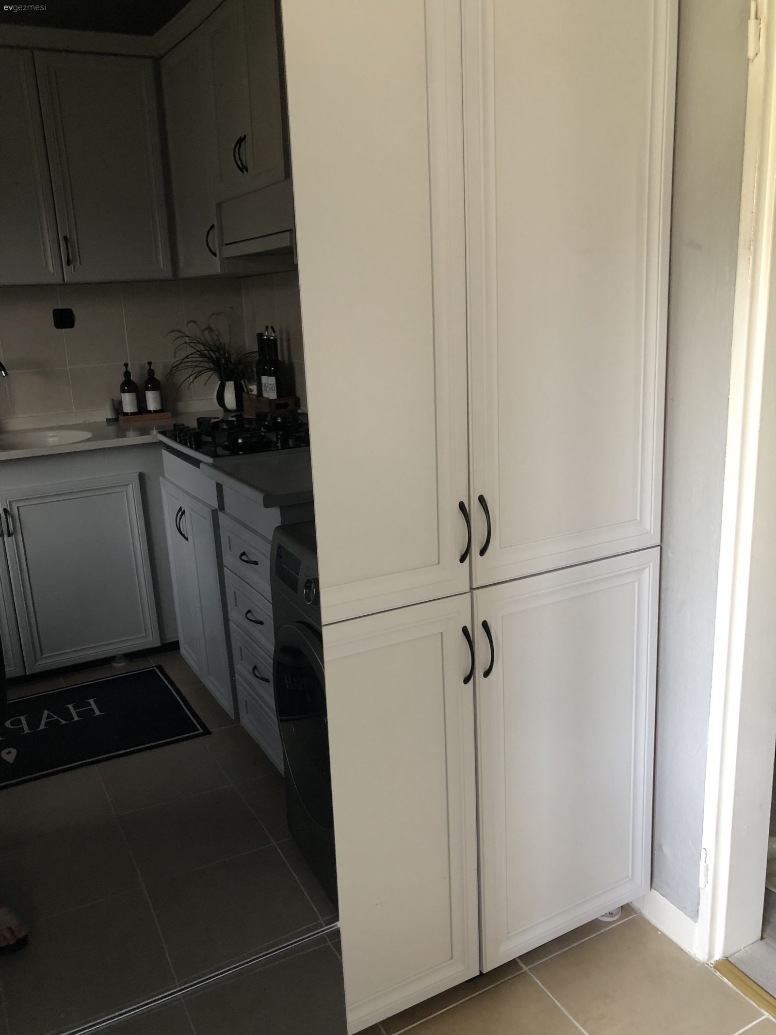 Bu İzmir Lojmanında Farklı Tarzlar Bir Arada Yaşıyor