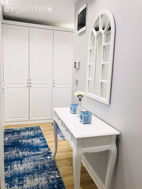 Antre, Mavi, Beyaz, Pencere duvar dekoru, Duvar dekorasyonu, Vestiyer, Dresuar, Antre halısı