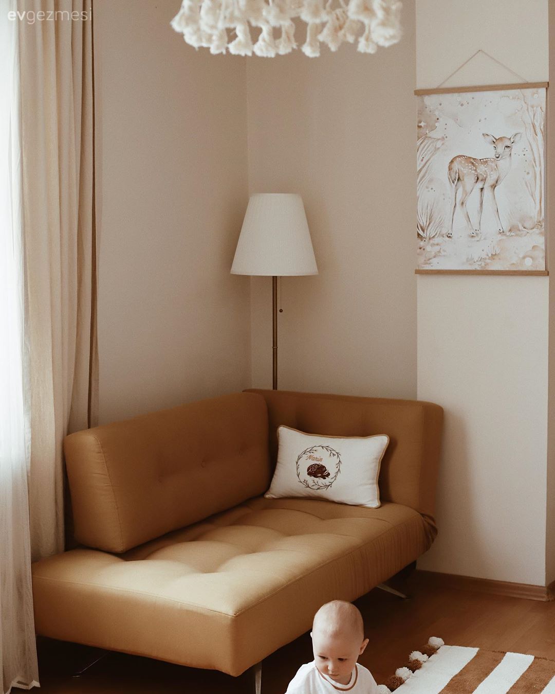 Beyaz, Hardal, Tablo, Duvar dekorasyonu, Lambader, Aydınlatma, Avize, Uzanma koltuğu