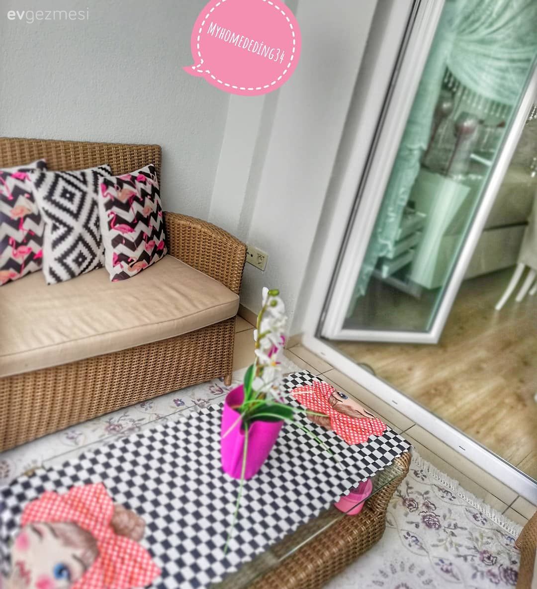 Bu Ev Klasik Stili ve Güçlü Renkleriyle Çok Şık