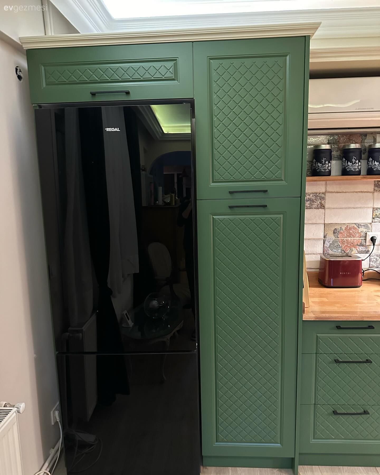 Yeşil, Beyaz, Ahşap mutfak tezgahı, Mutfak tezgahı, Shaker kapaklı dolaplar, Mutfak, Mutfak tezgah arası, Tezgah arası seramik