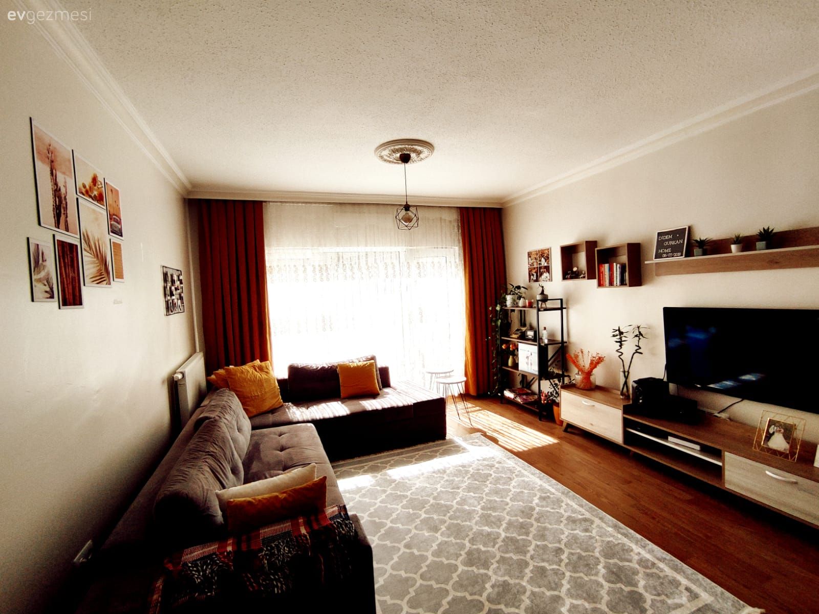 Sıcak Renklerle Nötr Tonları Dengelemekte Usta Bir Ankara Evi!