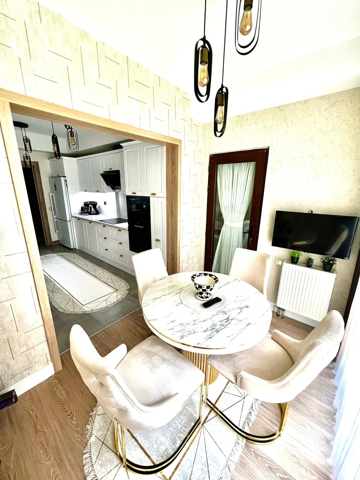 Mutfak, Country, Beyaz, Siyah, Altın, Mutfak masası, Sandalye, Mutfak Avize Modelleri, Halı