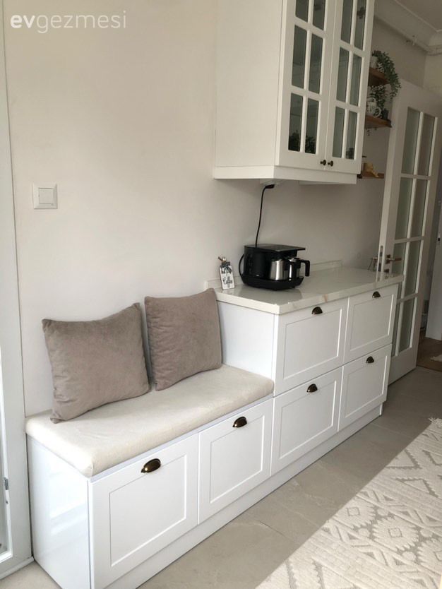 Bu İzmir Evinde Küçük Alanlara Uygun Tasarımlar Var