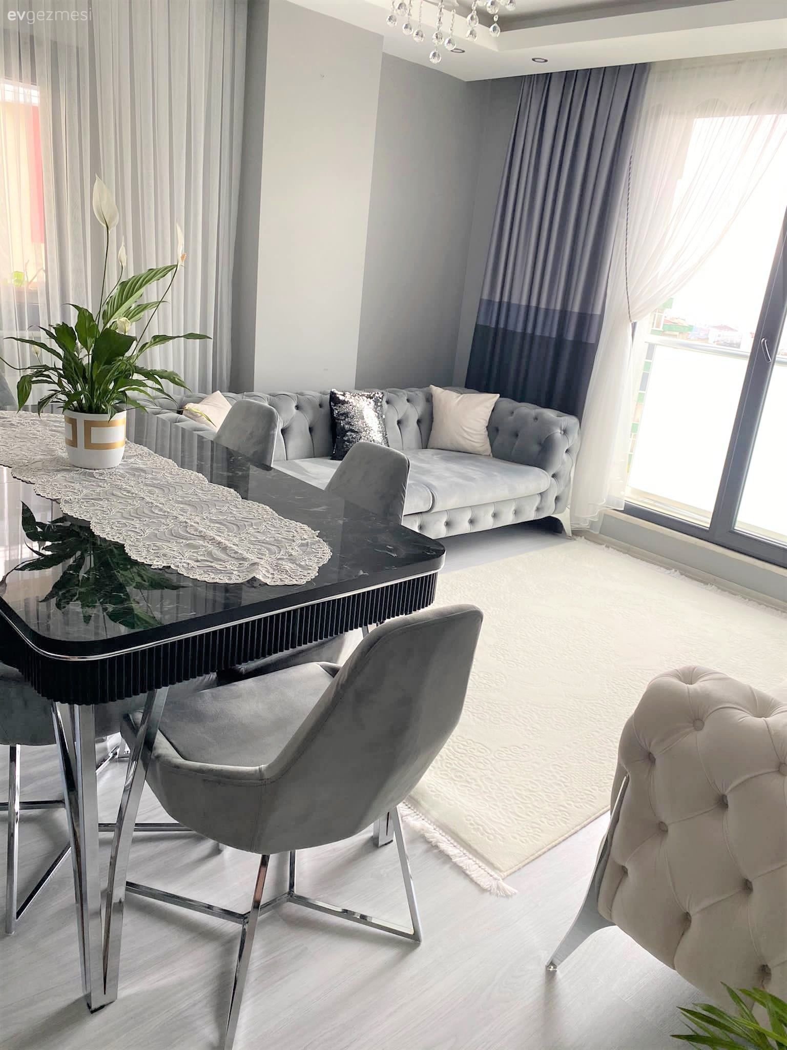 Bu Kocaeli Evi Gri ve Beyazın Uyumlu Birlikteliğinin Eseri