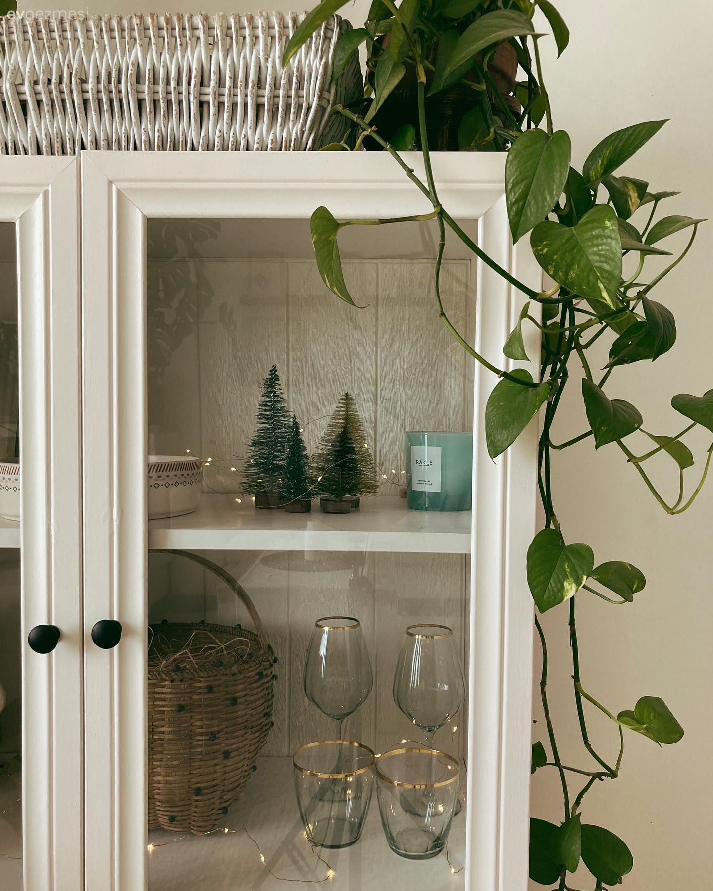 Bu Country Mutfakta Detaylar Samimi ve İlgi Çekici