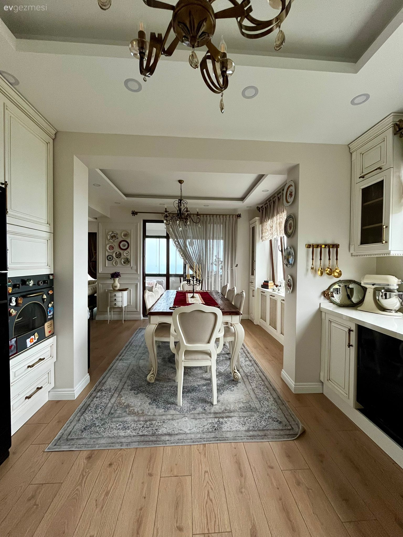 Bu Trabzon Mutfağının Masasında Samimiyet ve Nahiflik Var