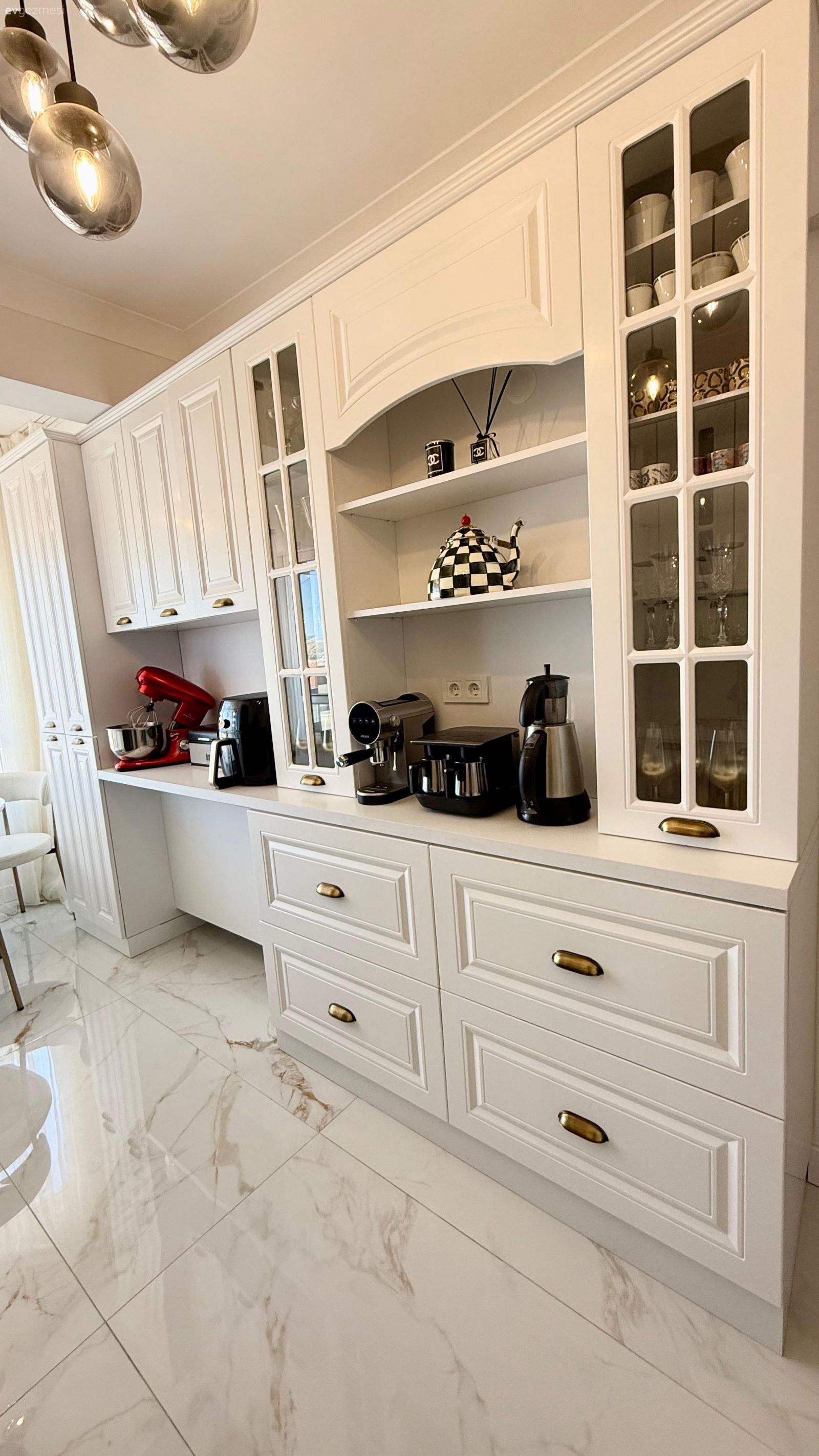 10 Yıllık Mutfağa Sihirli Dokunuş: Ankara'dan Zarif Bir Mutfak