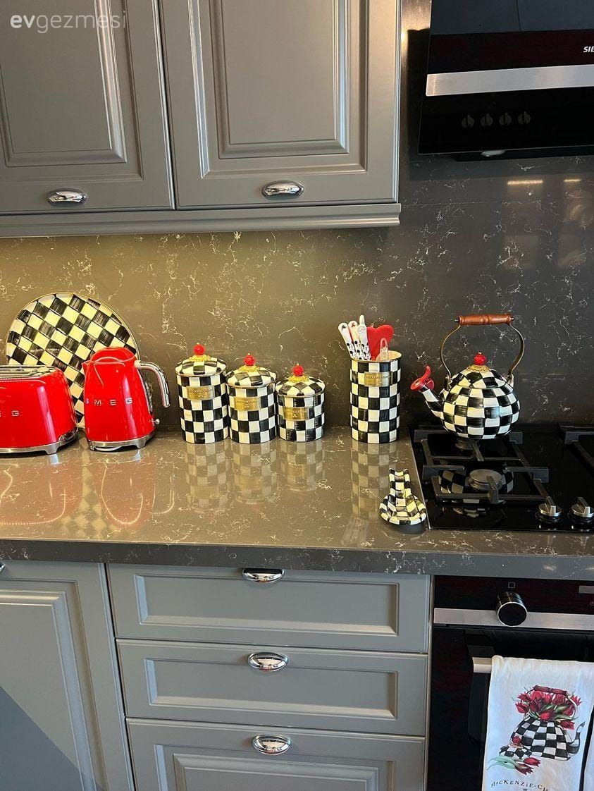 Modern, Gri, Siyah, Siyah- Beyaz, Kırmızı, Shaker kapaklı dolaplar, Mutfak, Ankastre, Davlumbaz, Mutfak halısı, Mutfak aksesuarları, Dekoratif Objeler