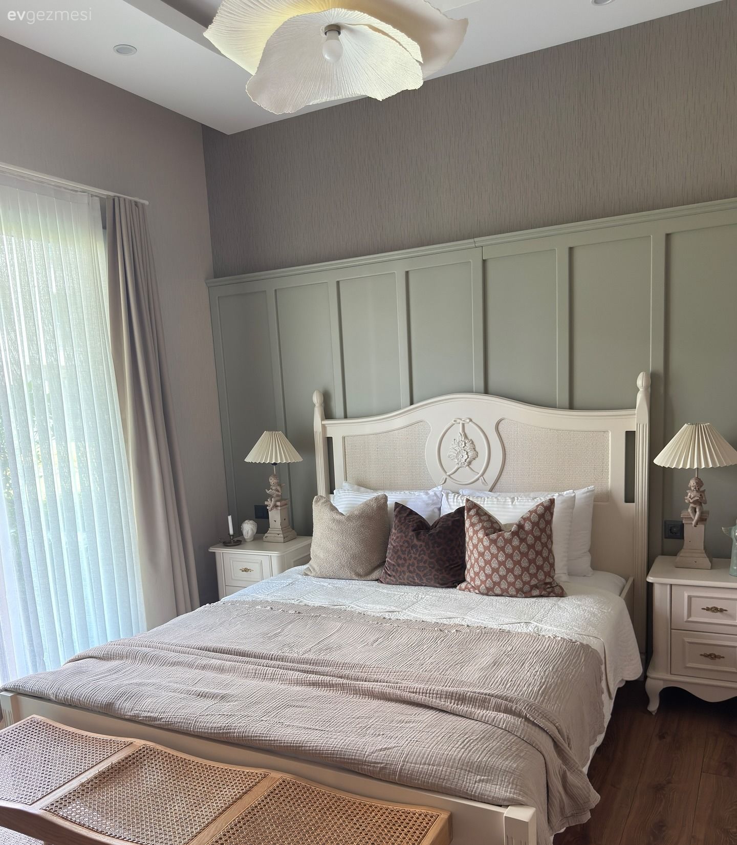 Bu Evde Farklı Tarzların Birlikteliği Uyumlu Bütünü Doğurmuş