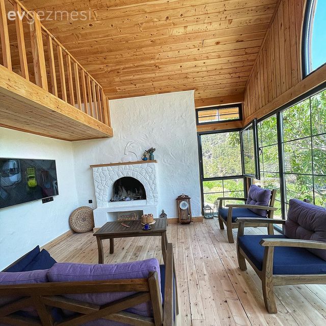 Mutfak, Rustik mutfak, Ahşap mutfak, Bordo, Mutfak zemin seramikleri, Mutfak tezgahı, Mutfak rafı, Spot aydınlatma, Aydınlatma, Mutfak tezgah arası, Rustik ankastre, Ankastre