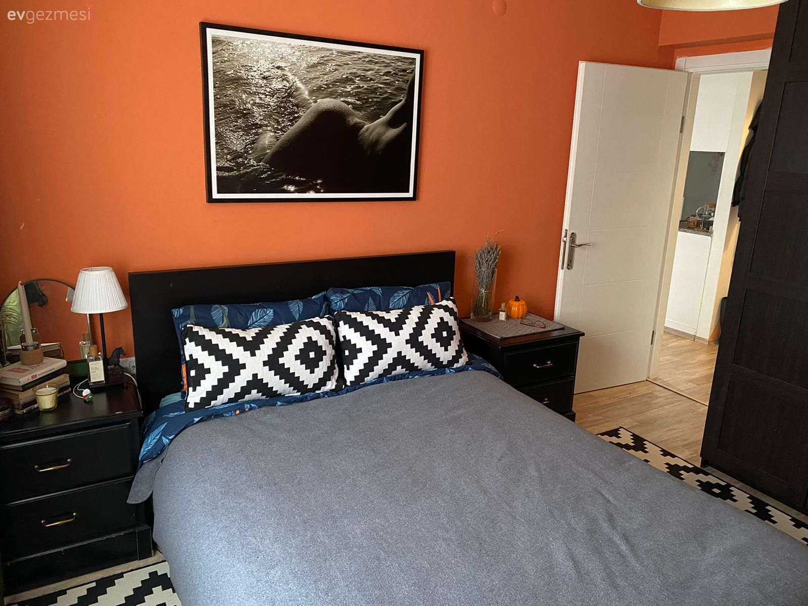 Boş Duvarları Sevmeyen Bir Dekor: Taçkın Bey'in Çanakkale Evi