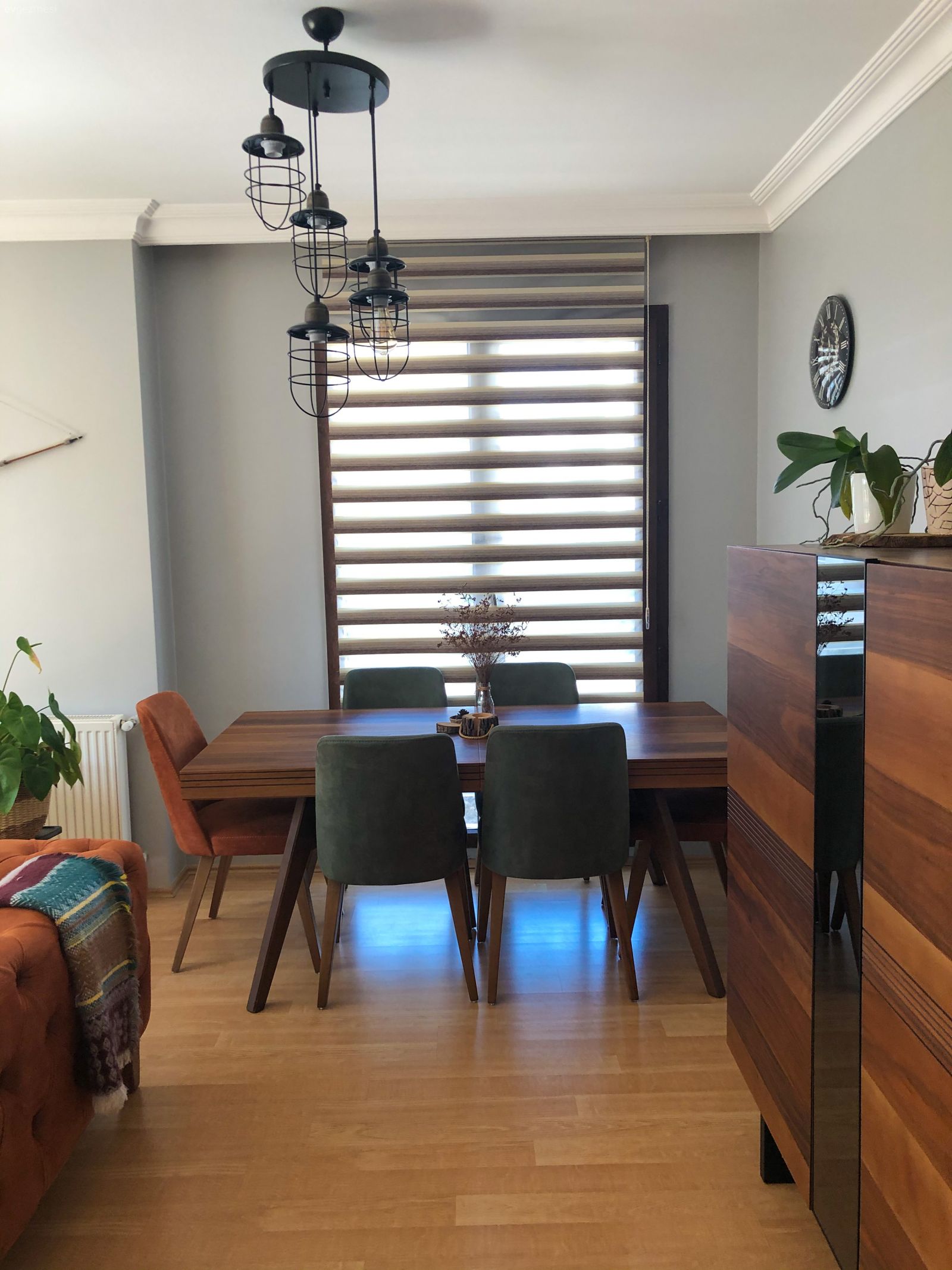 Bu Enerjik Evde Canlı Renklerin Etkisi Göz Ardı Edilmemiş