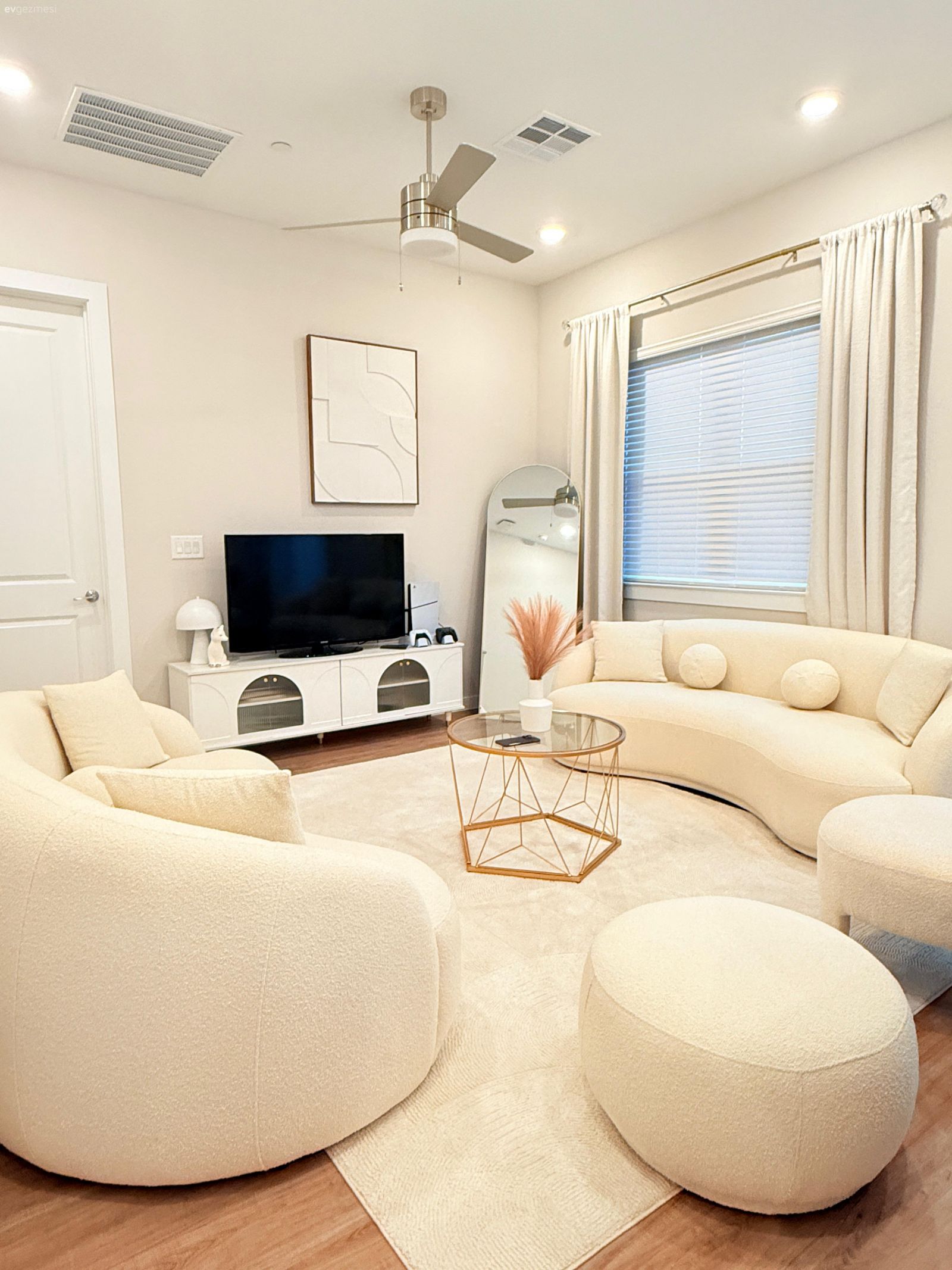 Amerika'daki Bu Evde Yumuşak Dokular Keyif Kaynağı!