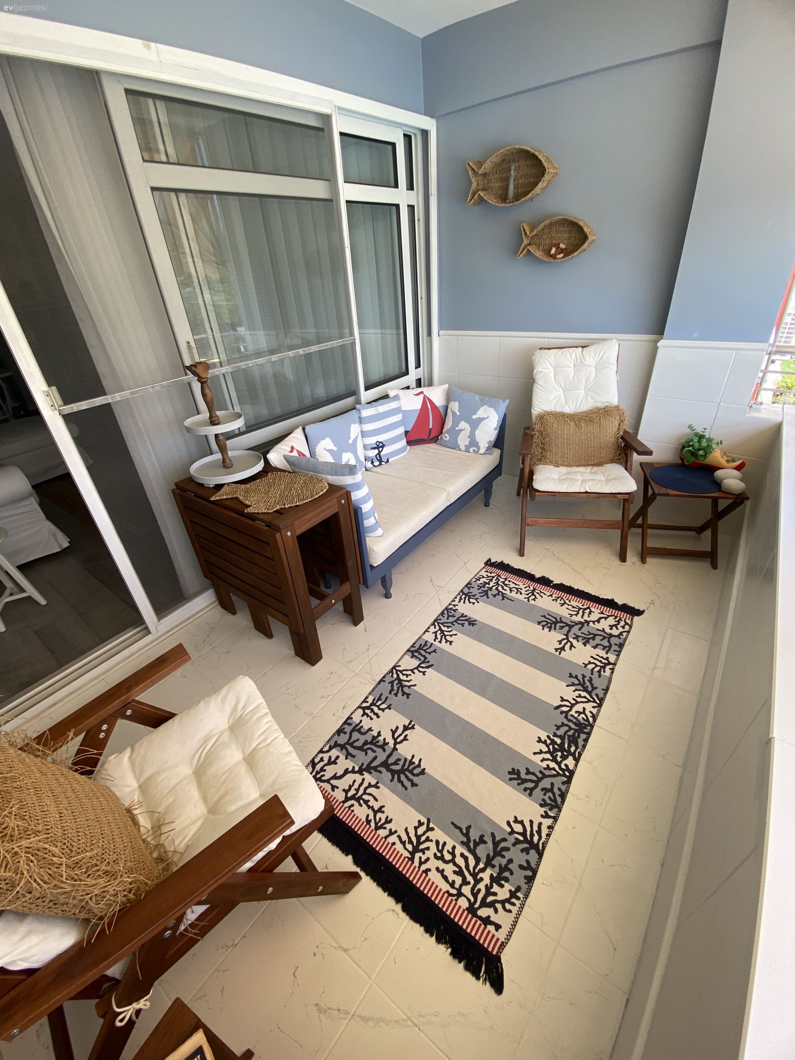 Balkonu Yaza Hazırlarken Size İlham Verecek 20+ Balkon Örneği!