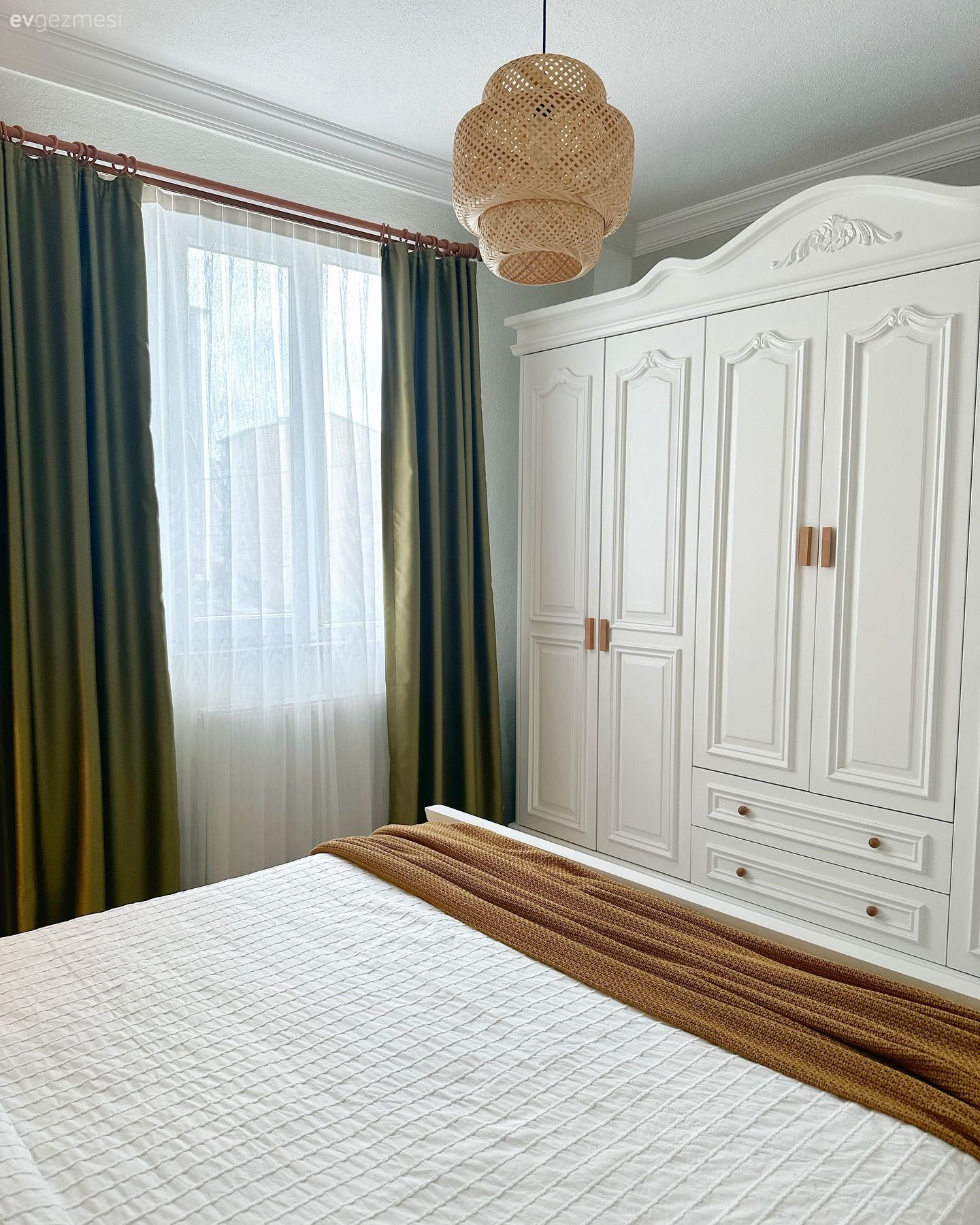 Evde Dağınıklığı Azaltan Fonksiyonel Depolama Çözümleri