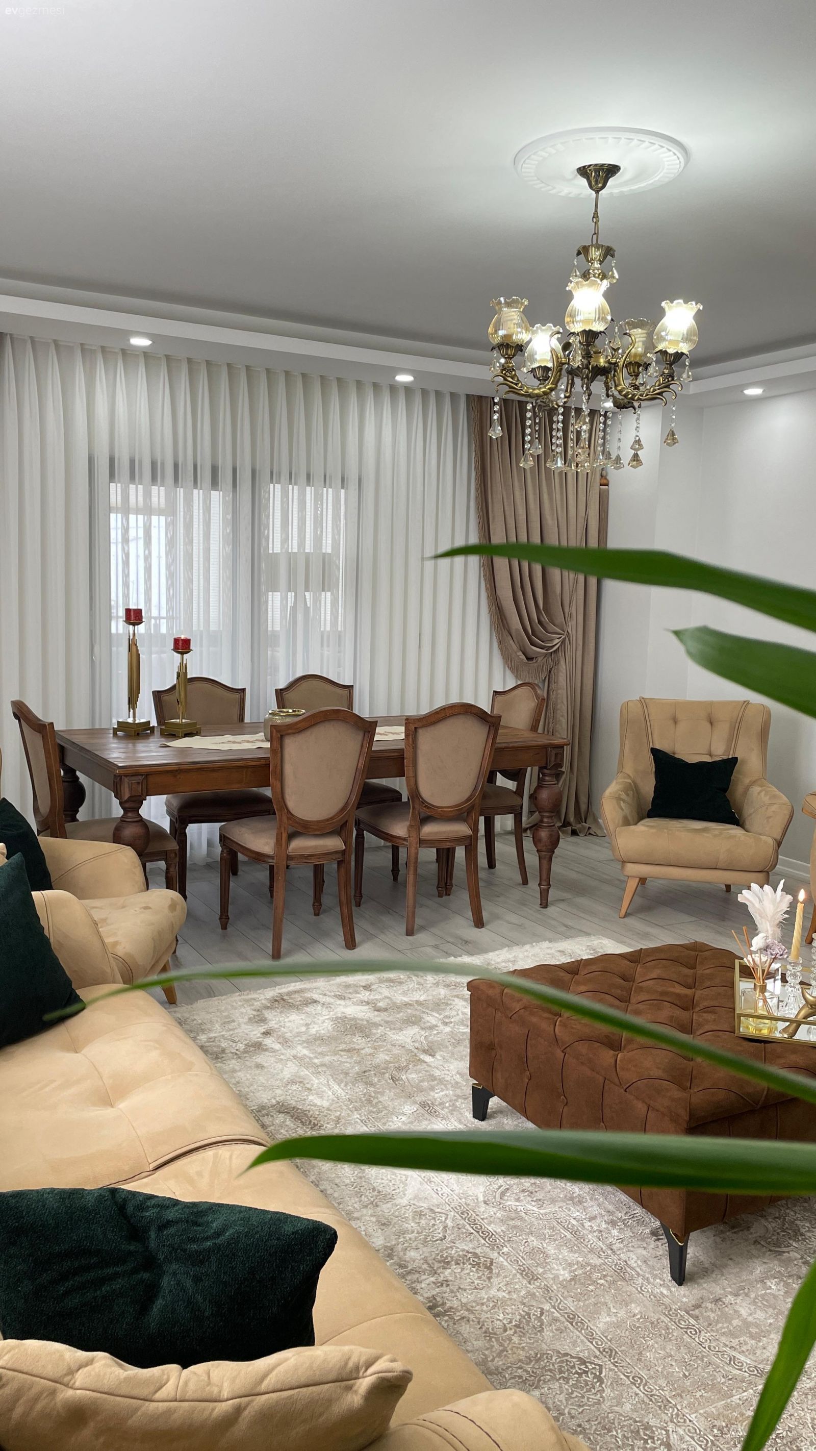 Bu Bayburt Evinde Farklı Tarzların Geçişine İzin Verilmiş