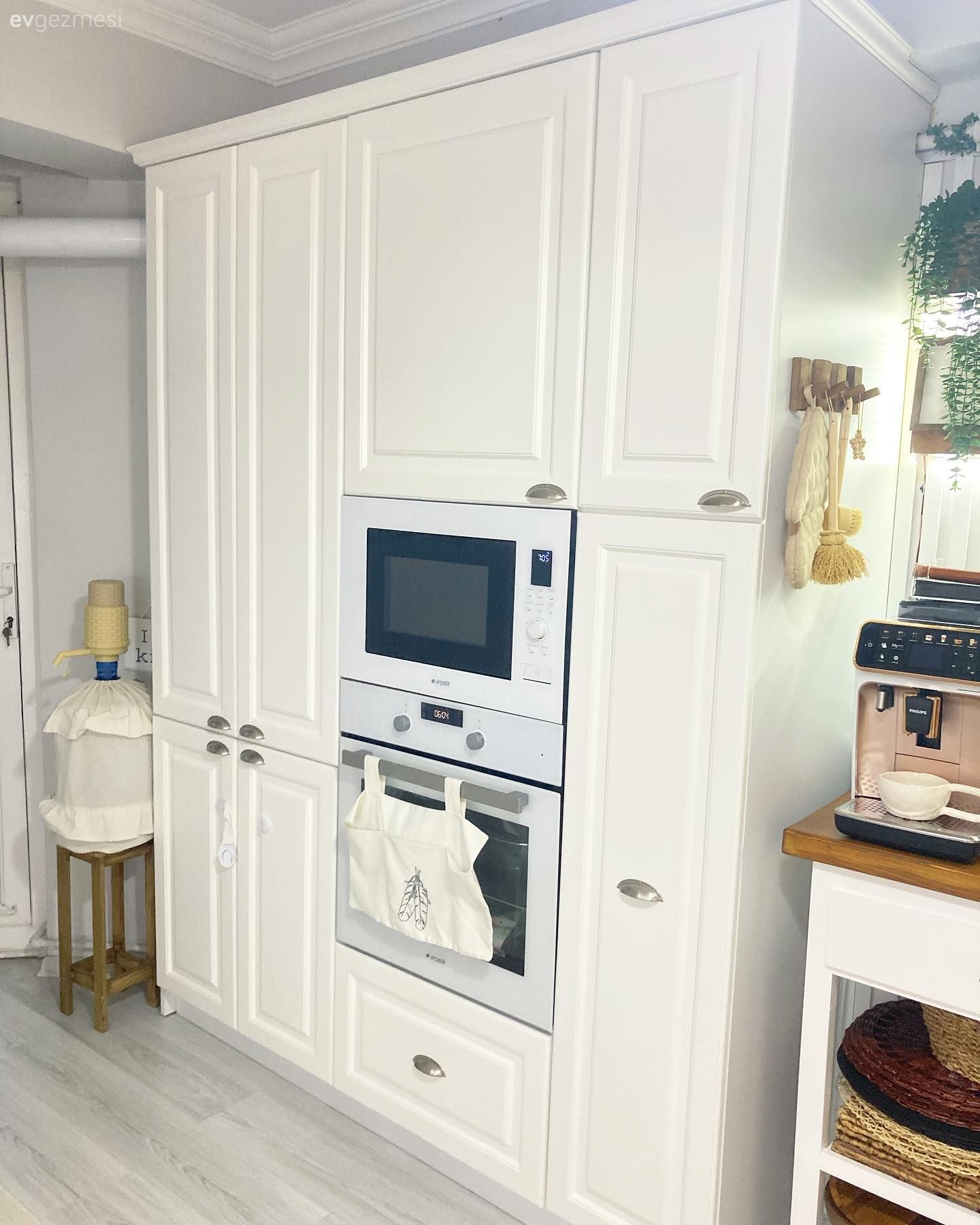 Koridor Tipi Bu Mutfakta Eksik Kalan Hiçbir Şey Yok!