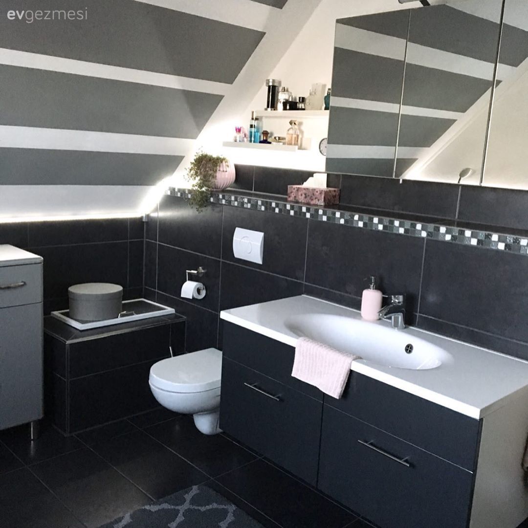 Banyo, Beyaz, Antrasit  , Banyo dolabı, Banyo aynası, Banyo seramikleri, Banyo rafı, Çatı katı, Dubleks evler, Tavan dekorasyon, Banyo aksesuarları