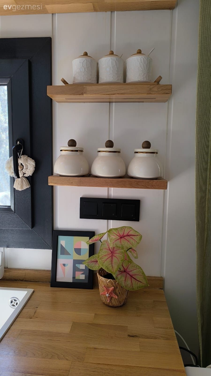 Duvar rafı, Duvar dekorasyonu, Mutfak aksesuarları, Mutfak, Lambri, Dekoratif Objeler